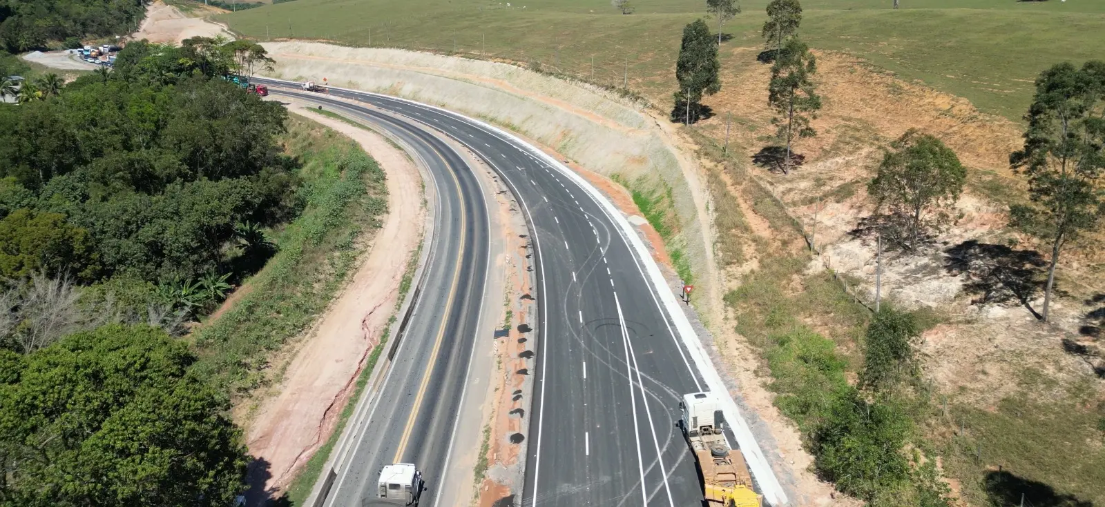 BR-101 libera 23 km de pista duplicada