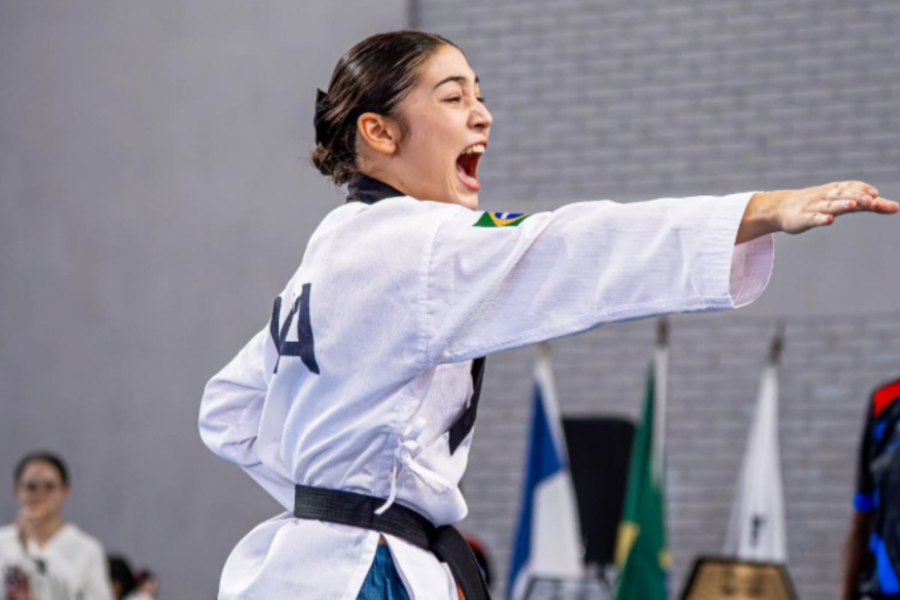 Capixabas no Mundial de Taekwondo: a técnica da Seleção Manuela Feliz, leva título na bagagem; atleta Andreza Lube, embarca após ouro nos JUBs e Pedro Paulo Francelino representa a categoria master