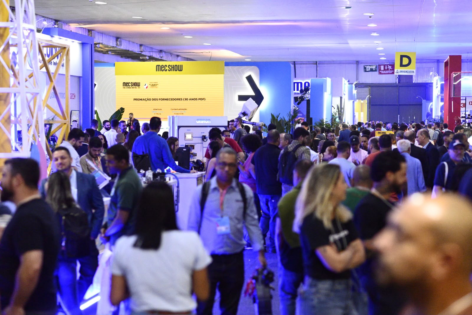 FINDES leva ecossistema de IA e lidera debates técnicos sobre o futuro da indústria na Mec Show 2026