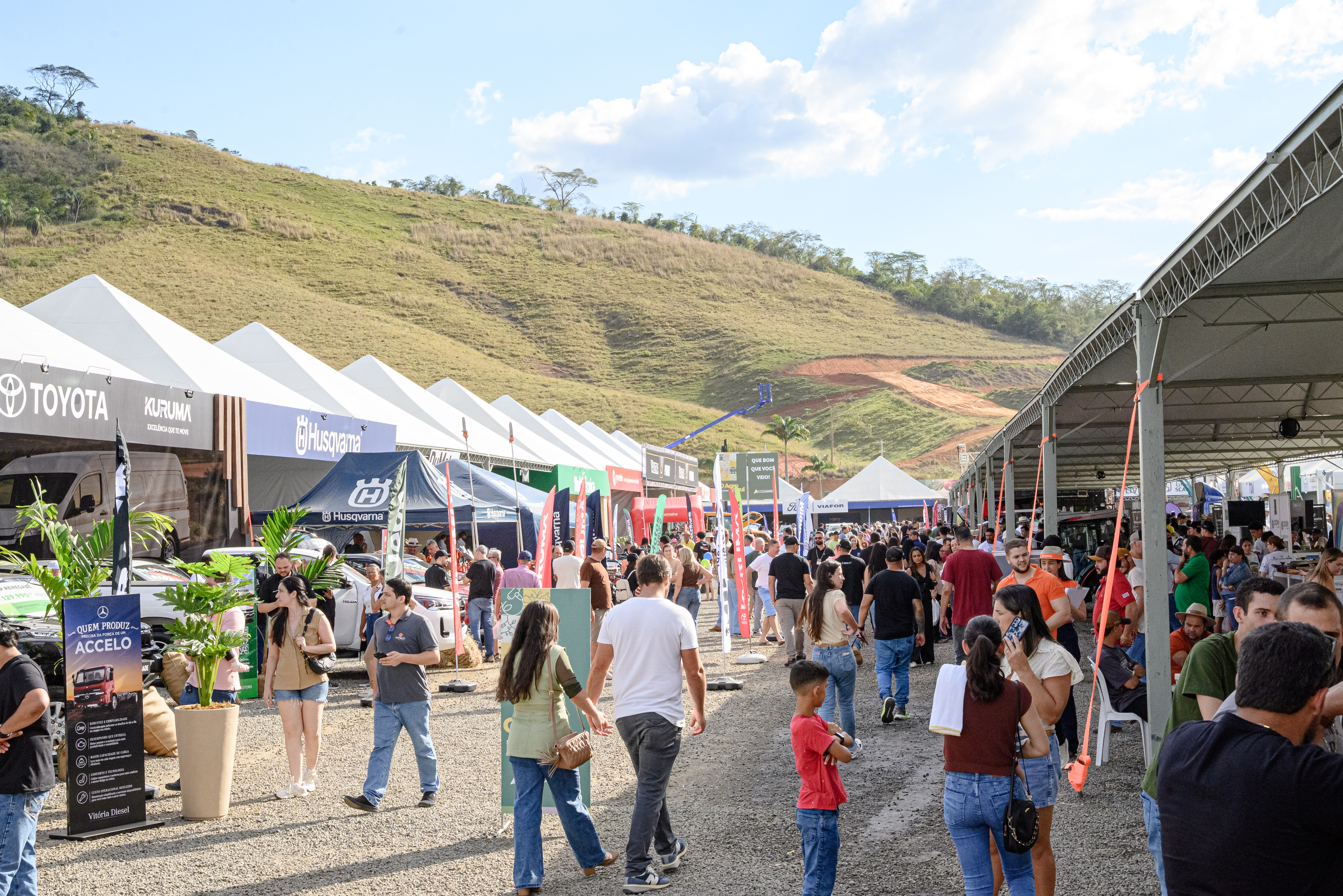 Feira de Agronegócios Cooabriel 2026 mantém patamar de negócios e movimenta mais de R$ 1,1 bilhão