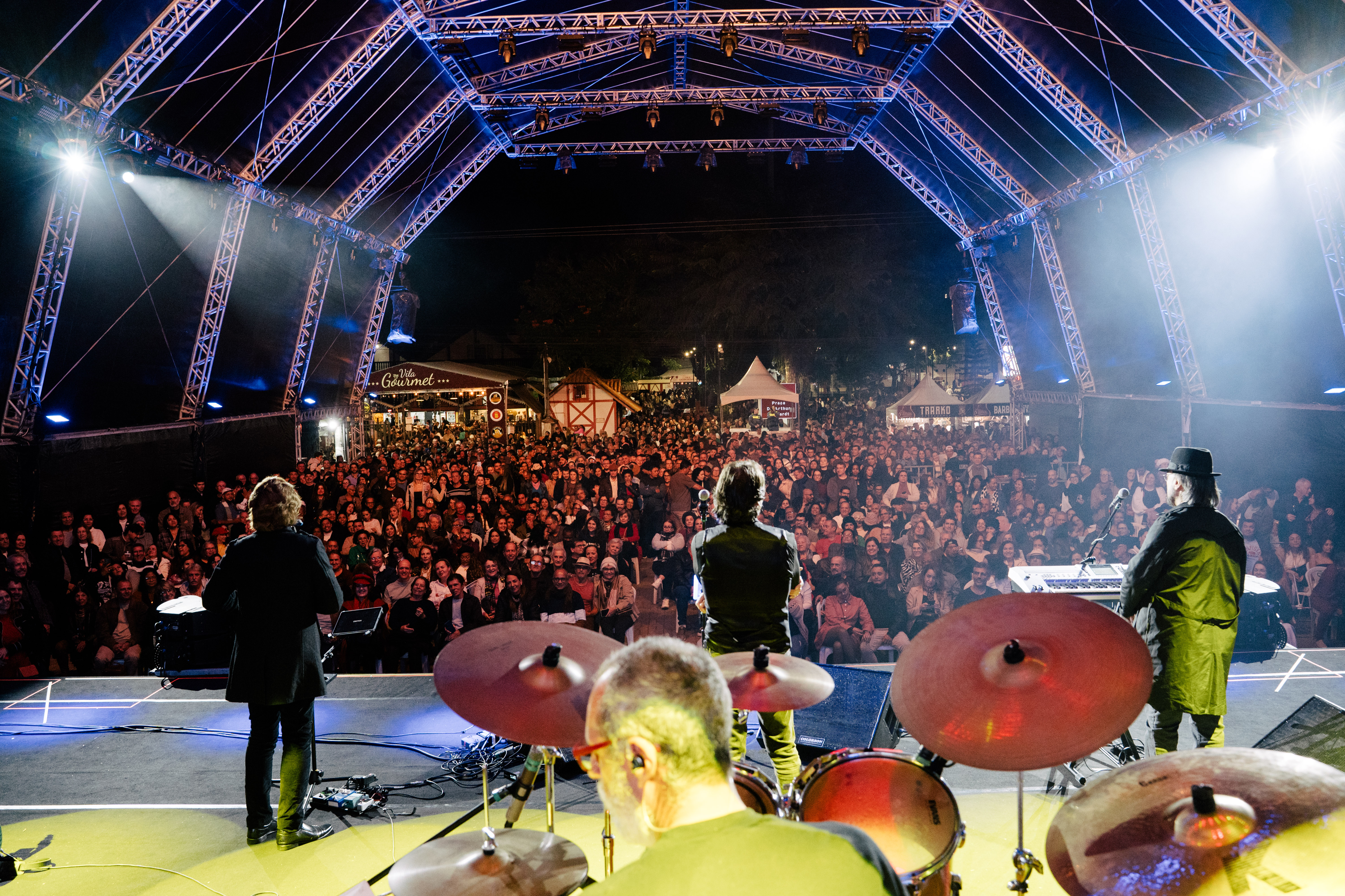 Após atrair 20 mil pessoas no 1º fim de semana, Festival de Inverno de Domingos Martins segue até domingo (19) com Roberta Campos, Tiê e muito mais