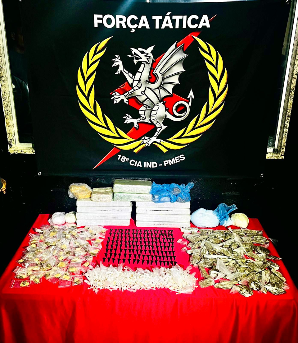 Polícia Militar descobre esconderijo e apreende drogas em Jaguaré