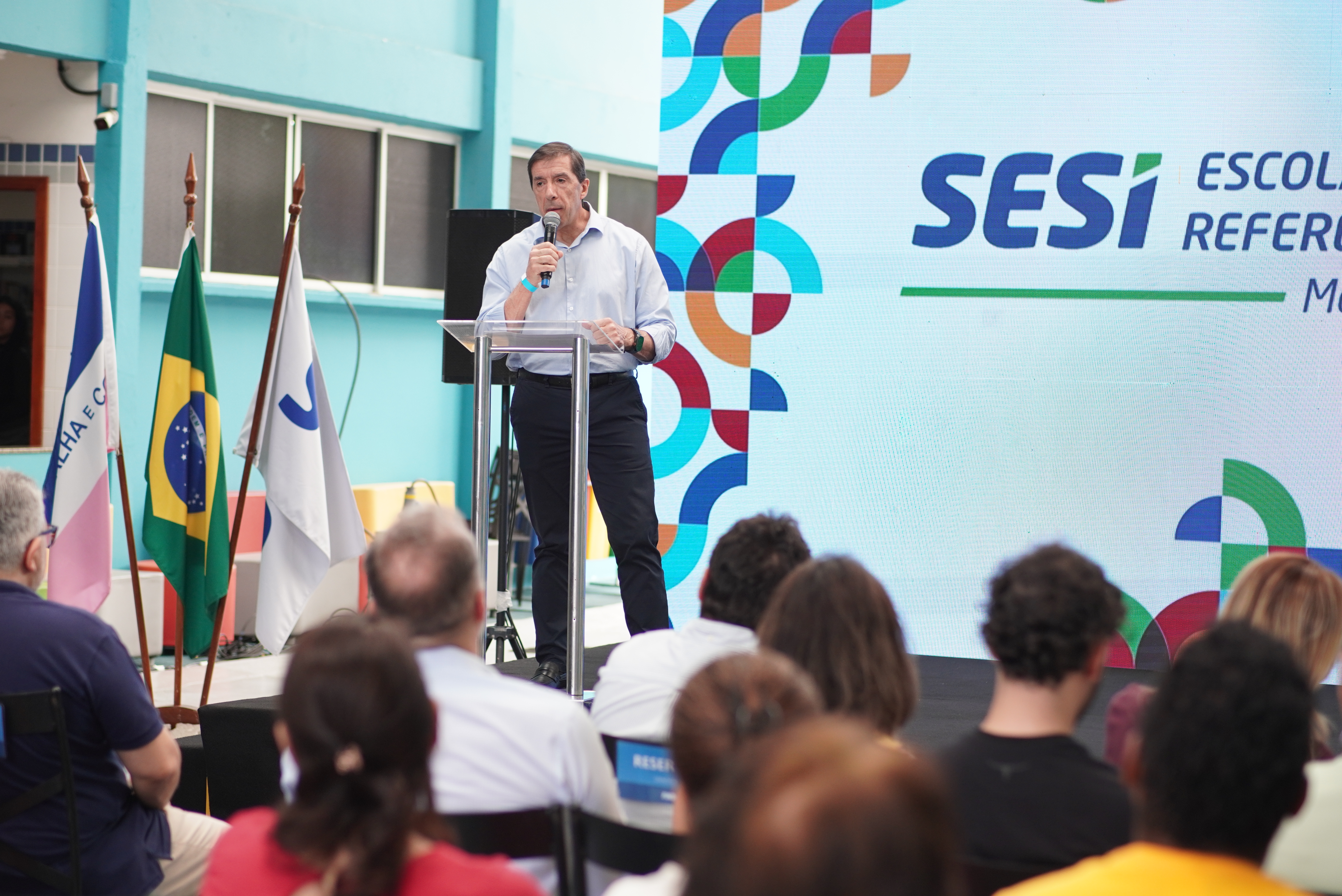 SESI reinaugura Escola de Referência em Maruípe 