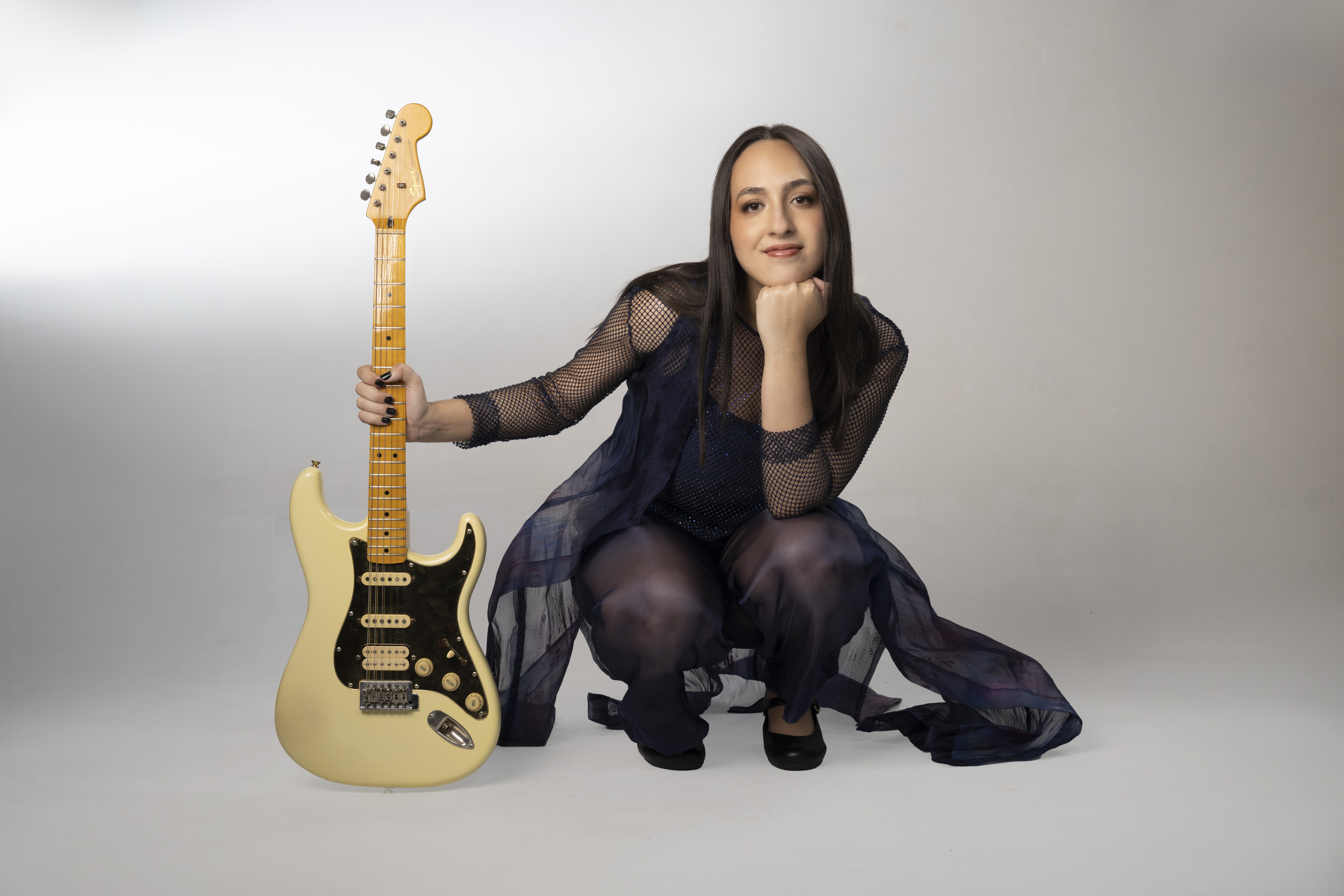 Circuito Cais destaca a guitarrista Mariana Gruvira entre as atrações especiais deste sábado (3)