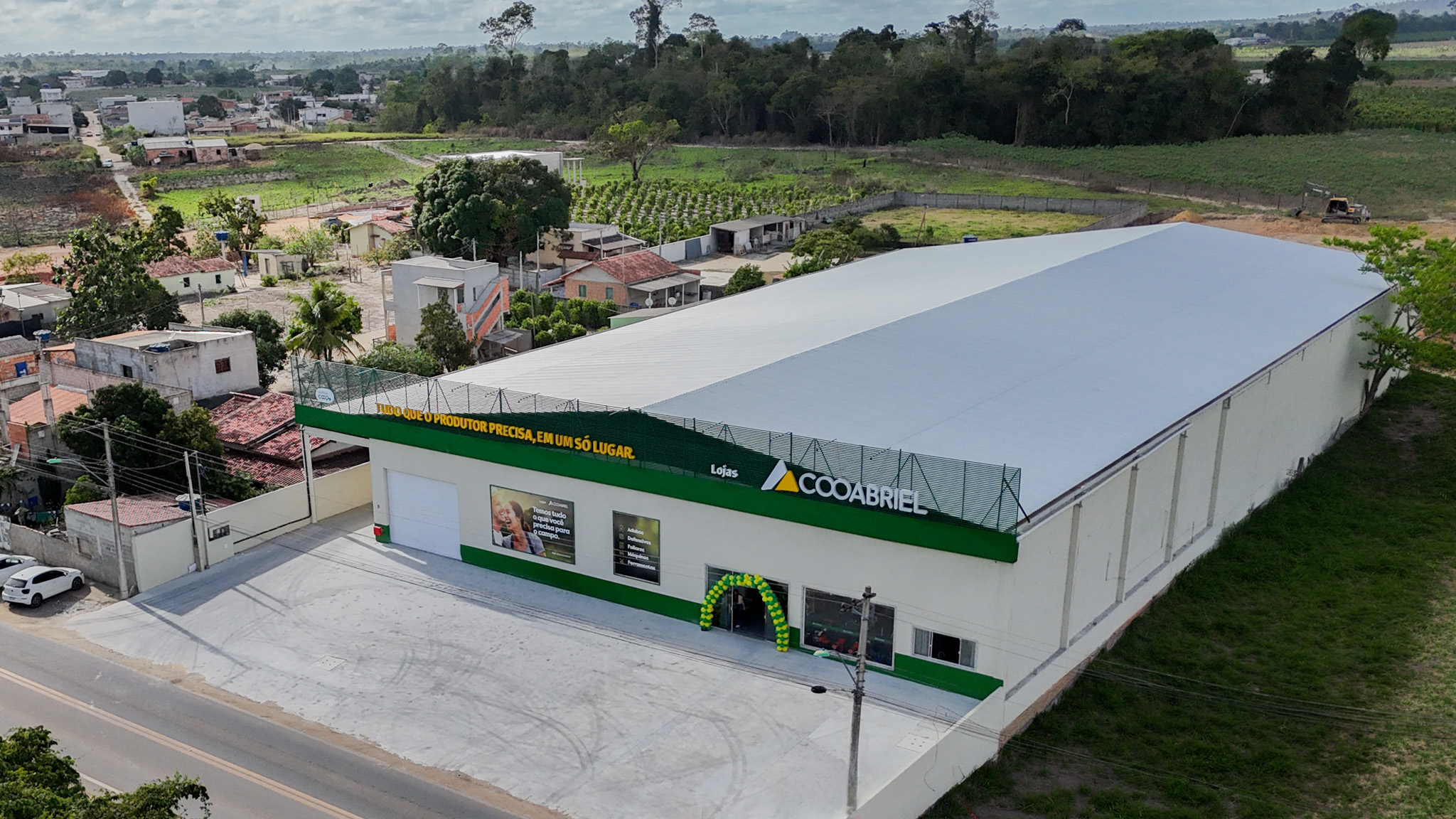 Cooabriel investe no Norte Capixaba e reinaugura loja de Nestor Gomes, em São Mateus