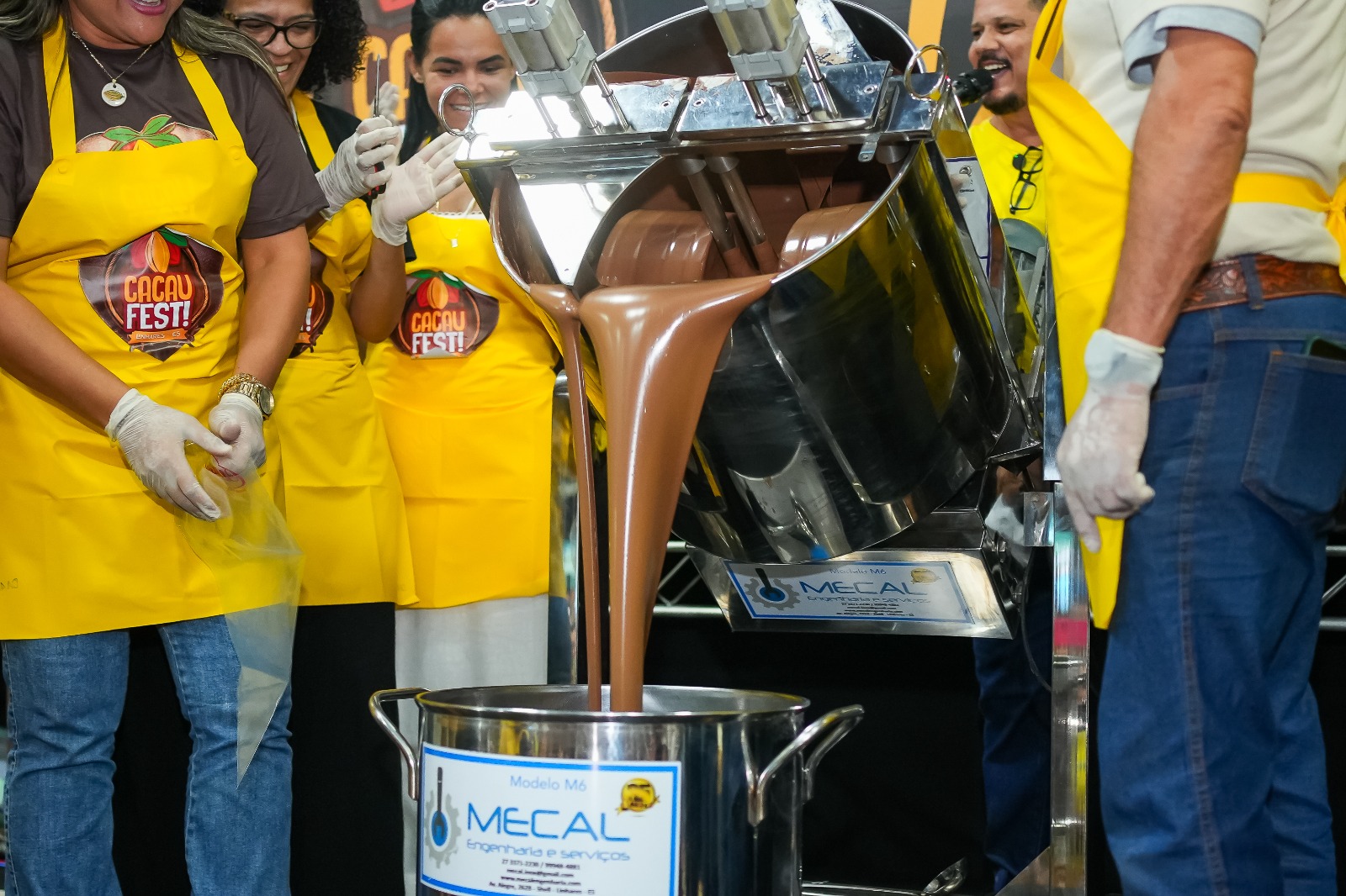 Tombo do chocolate é atração no maior evento do cacau no Espírito Santo