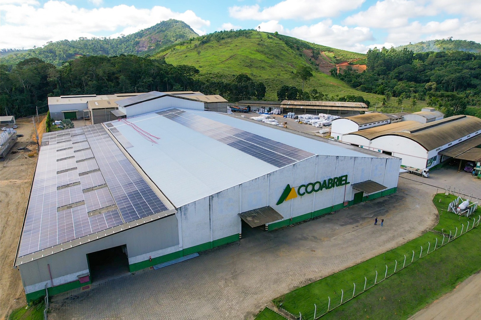  Cooabriel está entre as 500 maiores empresas do Brasil e lidera o agro capixaba no Ranking Valor 1000