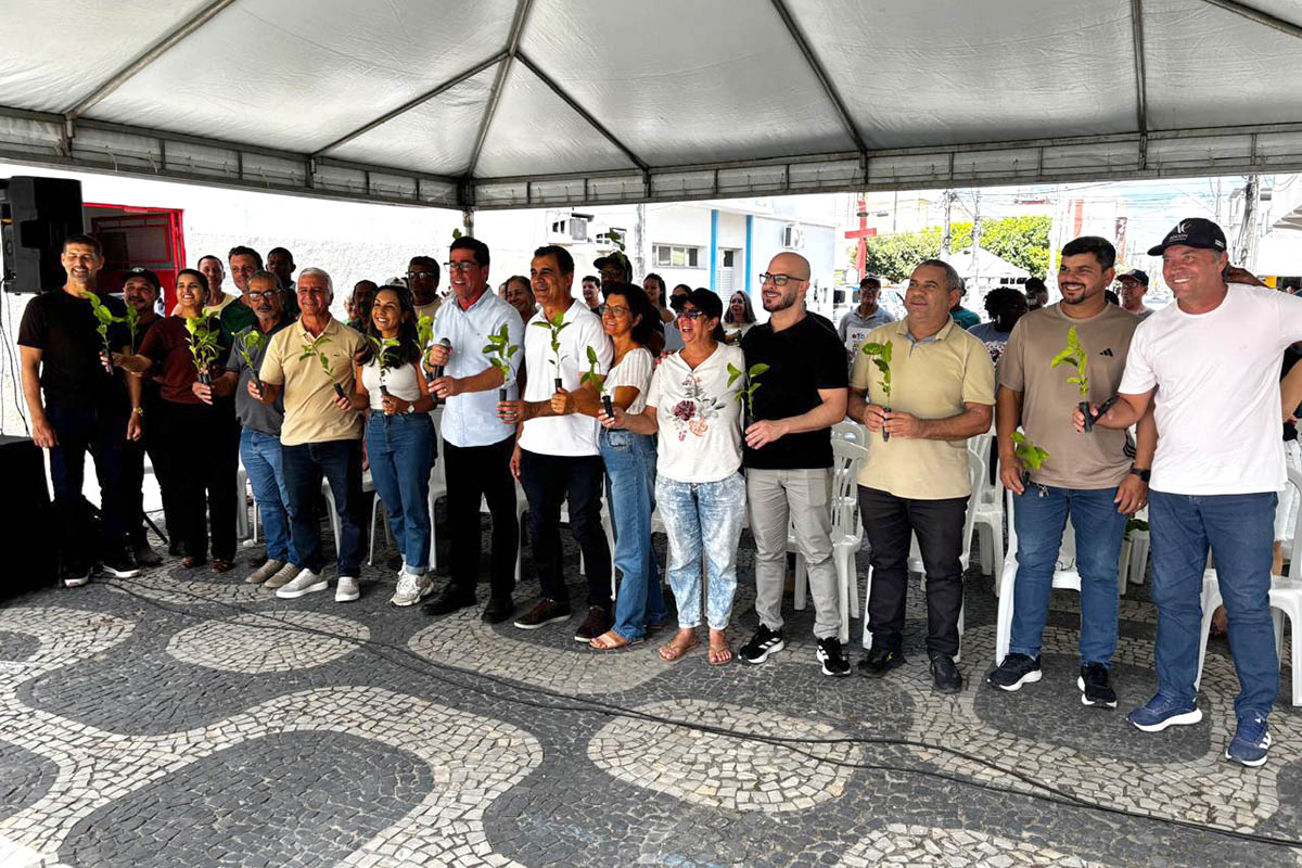 Nova Venécia e Jaguaré recebem mudas do Arranjos Produtivos