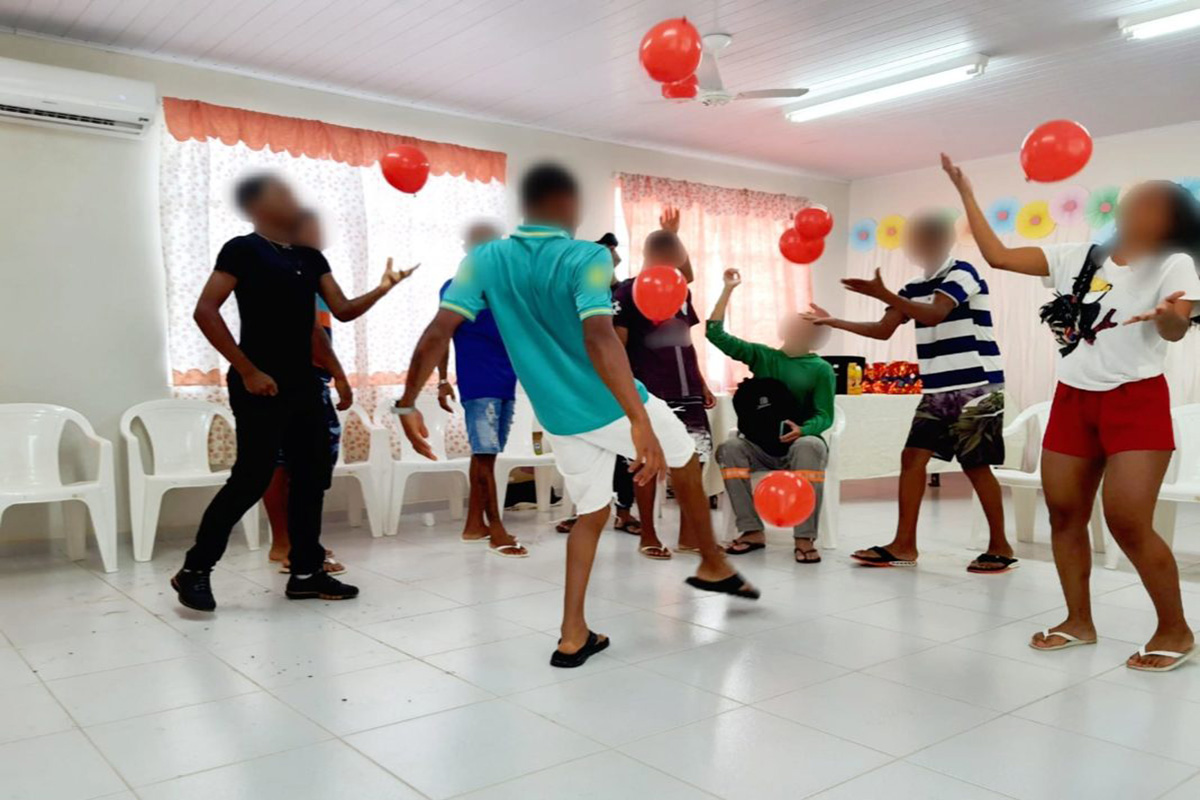 Projeto barra atividade externa para adolescente da rede socioeducativa