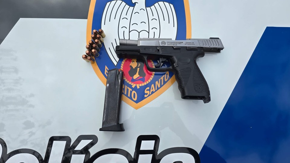 PM apreende arma de fogo e recupera motocicletas em Nova Venécia e Boa Esperança