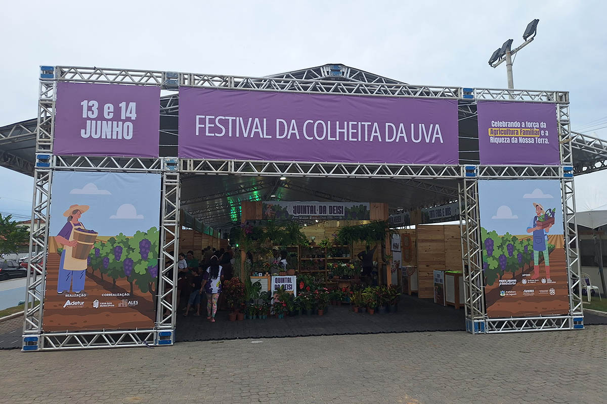 Festival da uva reúne 5 mil em Jaguaré, terra do café e da pimenta
