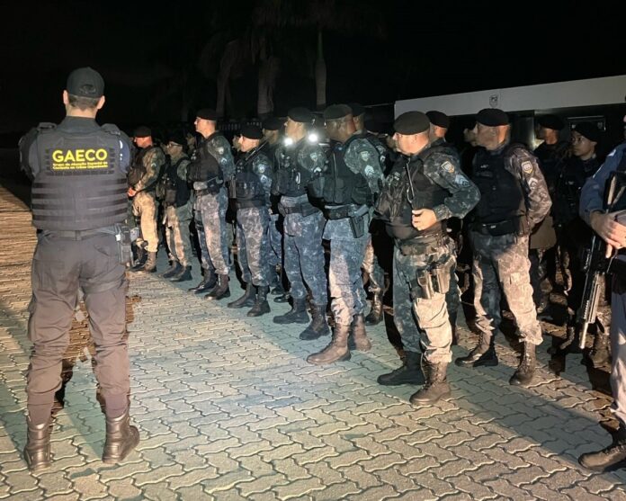 Ministério Público faz buscas contra PMs suspeitos de assassinato em serviço em cidade do ES