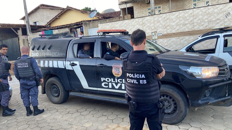 Polícia Civil e PM deflagram operação contra o tráfico de drogas em Governador Lindenberg