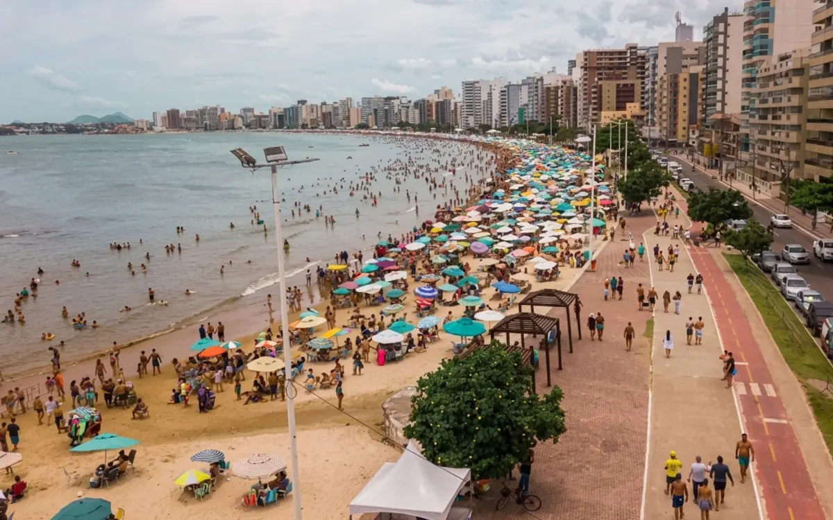 Receita do turismo no ES cresce 12,2% e supera o Brasil