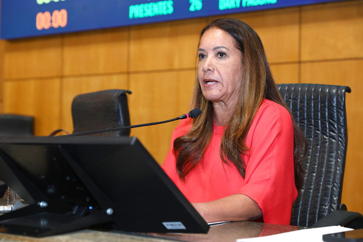 Janete reforça importância do diagnóstico precoce do câncer de mama