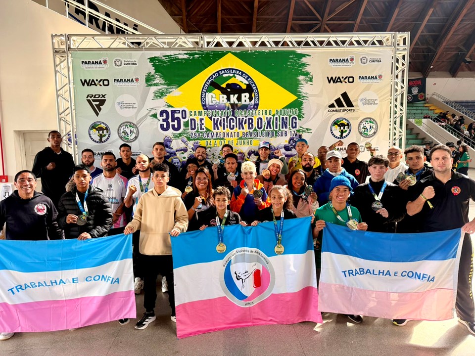 Espírito Santo conquista 34 medalhas no Campeonato Brasileiro de kickboxing