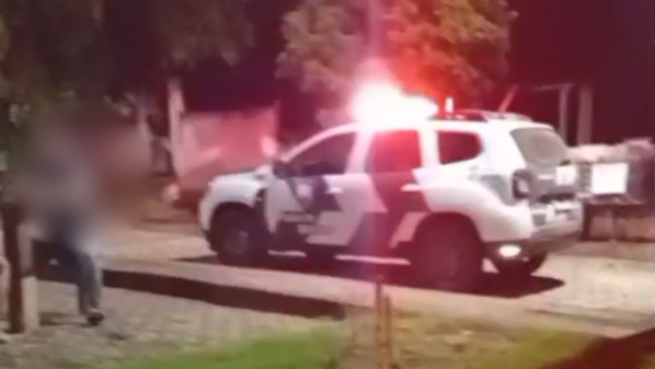 Jovem de 22 anos é assassinado a tiros no meio da rua em Linhares