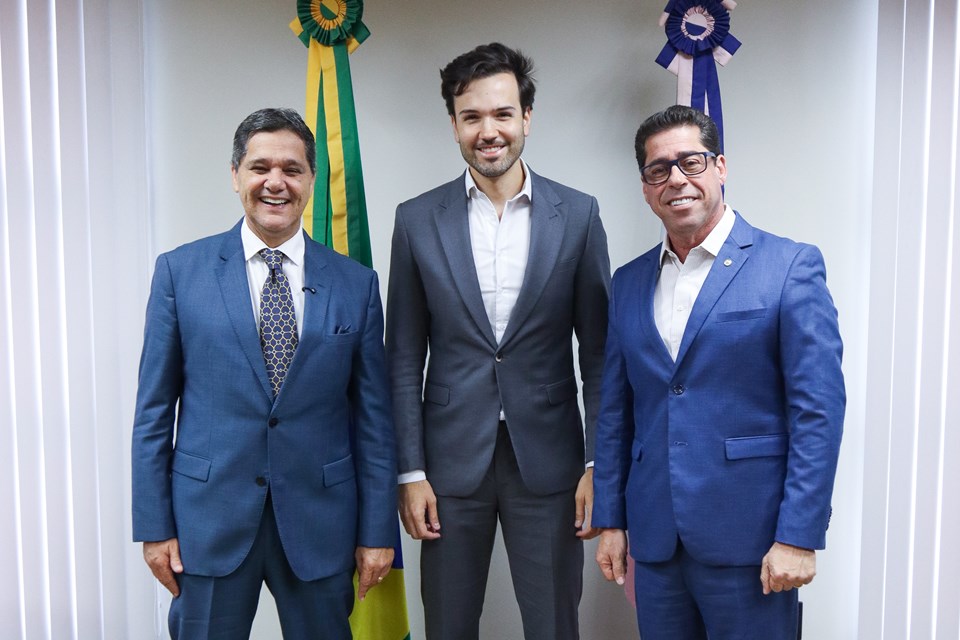 Governos do Espírito Santo e Minas dialogam sobre investimentos ferroviários