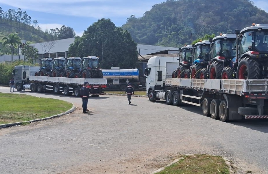 Fiscalização autua transporte irregular de mercadorias em João Neiva