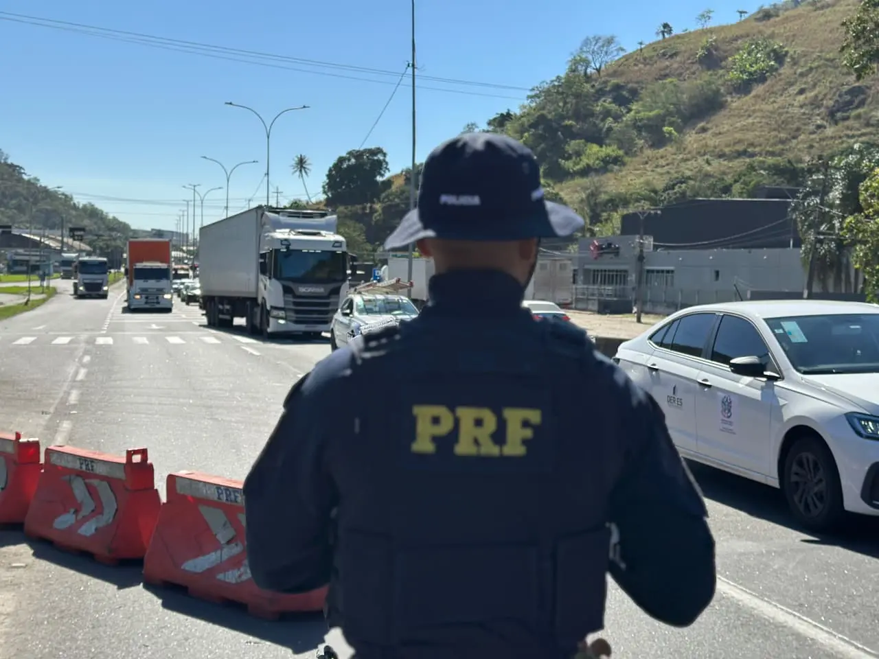 PRF reforça fiscalização nas rodovias federais do ES no dia da eleição
