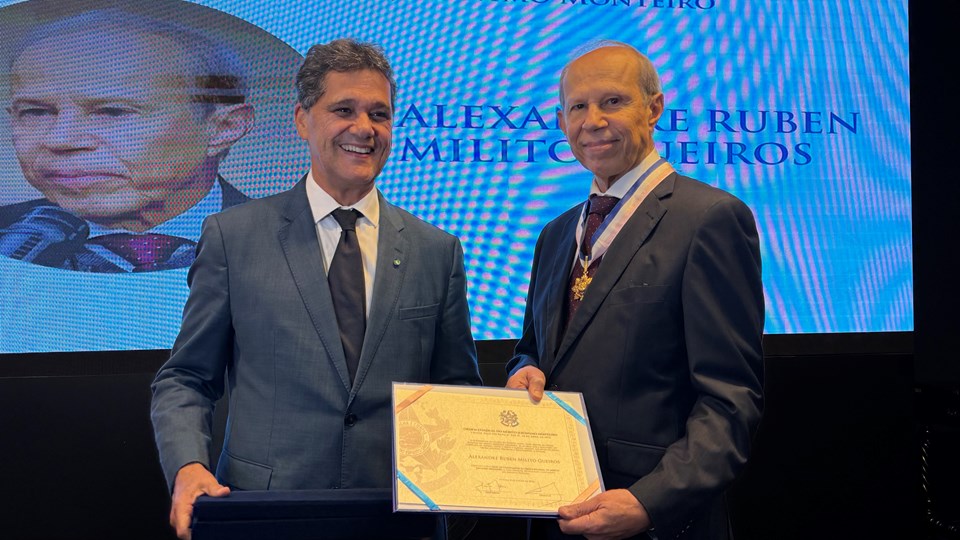Presidente da Igreja Cristã Maranata recebe homenagem do Governo do ES