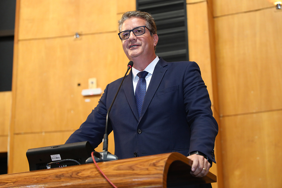 Procurador-geral da Ales contribui para sistema nacional de compras públicas mais ágil