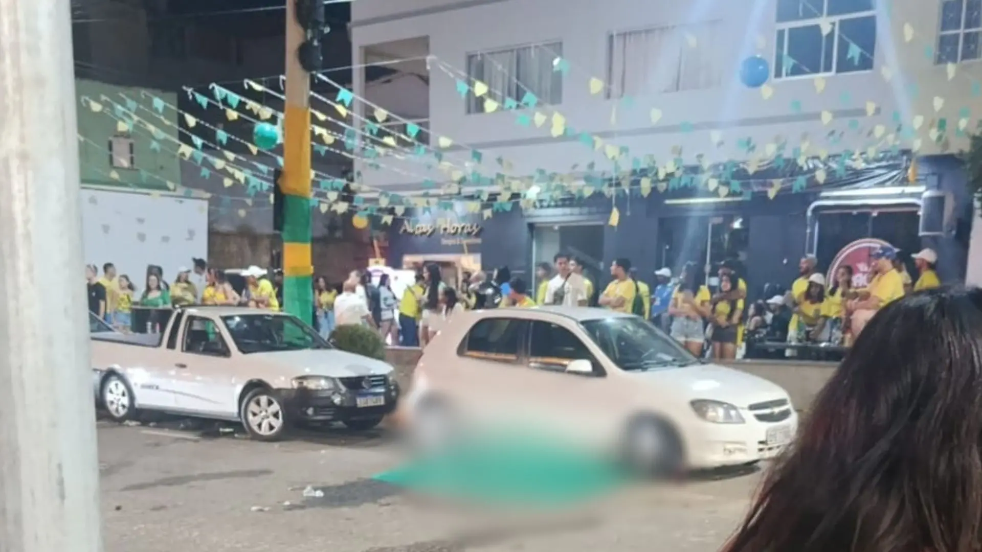 Tiros, morte e pânico em frente a bar durante jogo do Brasil em Barra de São Francisco