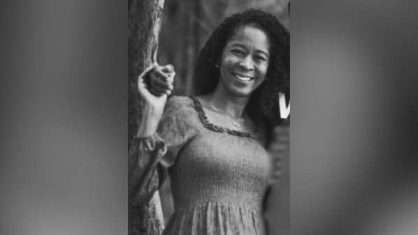 Mulher morre atropelada por retroescavadeira desgovernada em São Mateus