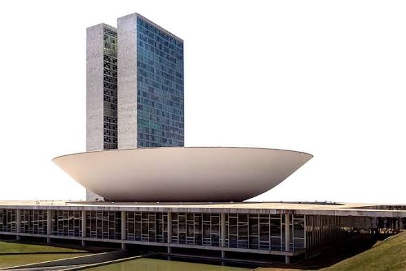 Quem são os 10 deputados federais eleitos pelo Espírito Santo