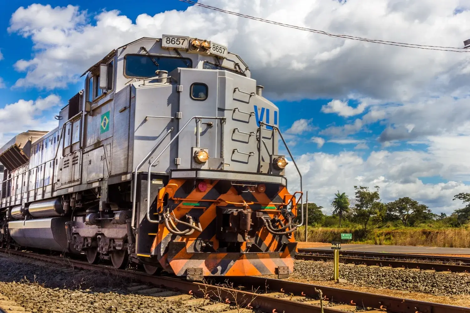Transporte de ferro-gusa começa em novo corredor no ES