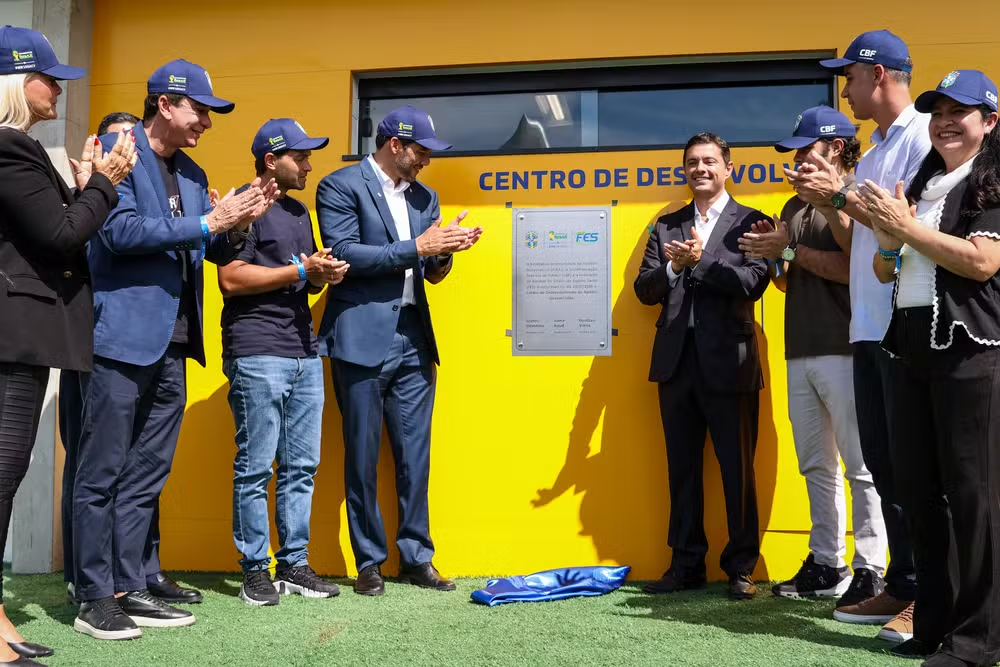CBF e FES inauguram Centro de Desenvolvimento do Futebol no ES e homenageiam Geovani Silva