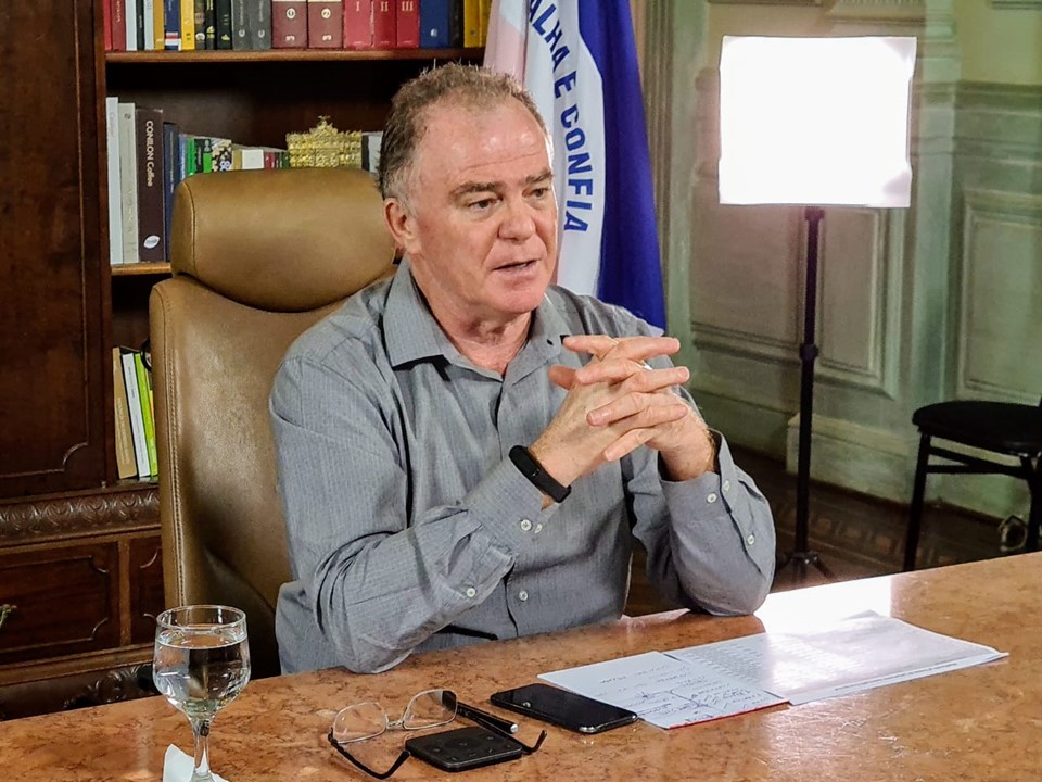 O governador Renato Casagrande participou do lançamento do projeto JeventudES Emergencial