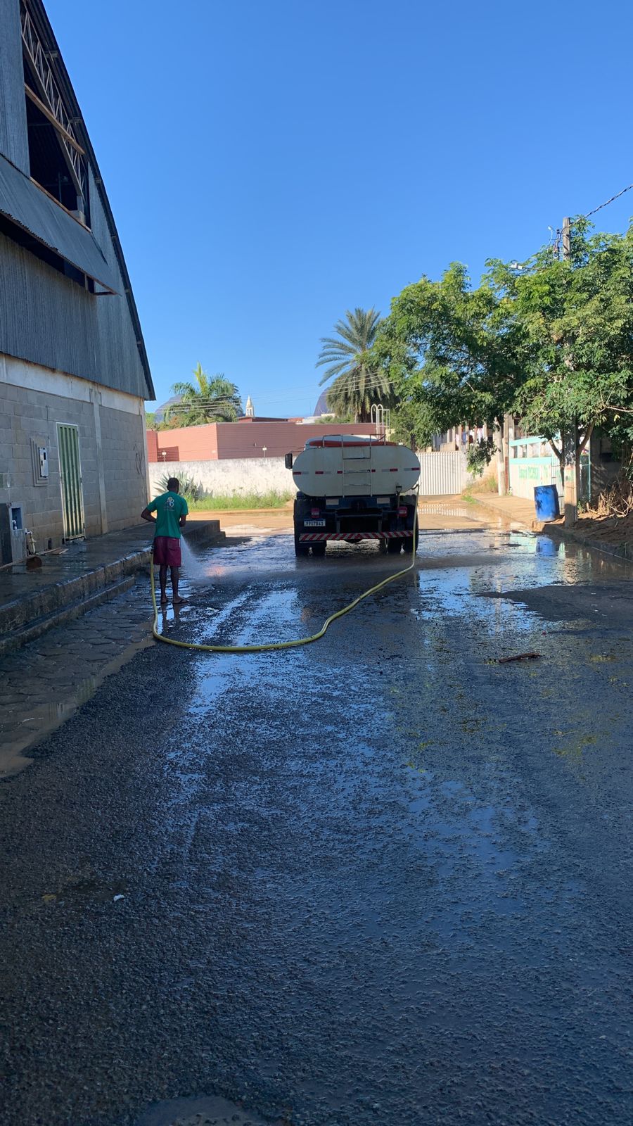 O secretário de Obras, Iury Brangança informou que o cronograma de limpeza das vias públicas precisou ser intensificado 